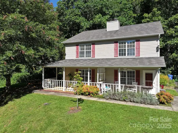 1 Rocking Porch Road, Asheville, NC 28805
