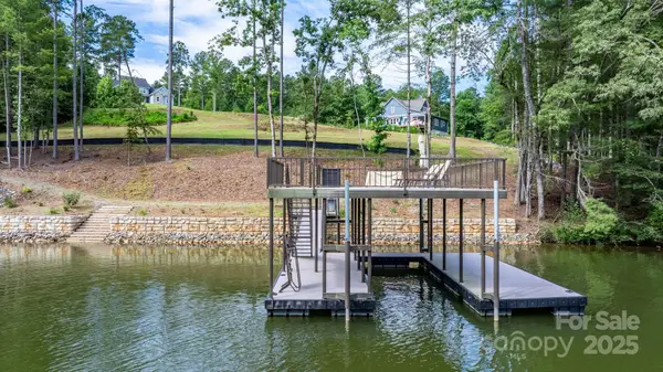 1408 Lake Vista Drive Ne #11/12, Connelly Springs, NC 28612