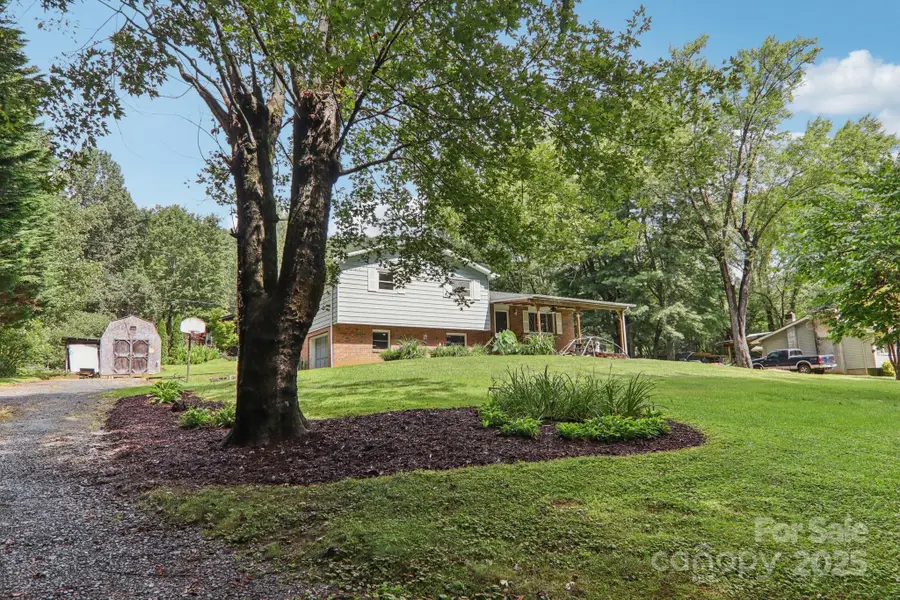 264 Cashdon Drive, Mills River, NC 28759 - Image #2