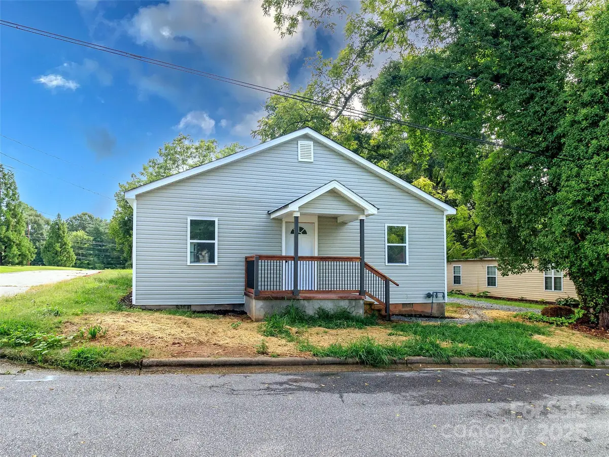 317 S High Street, Lincolnton, NC 28092 - Image #1
