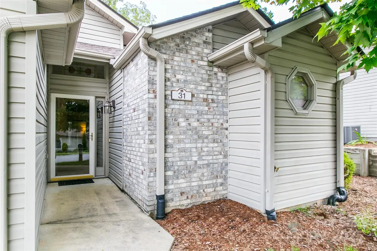 31 Tisha Lane, Hendersonville, NC 28739 - Image #1