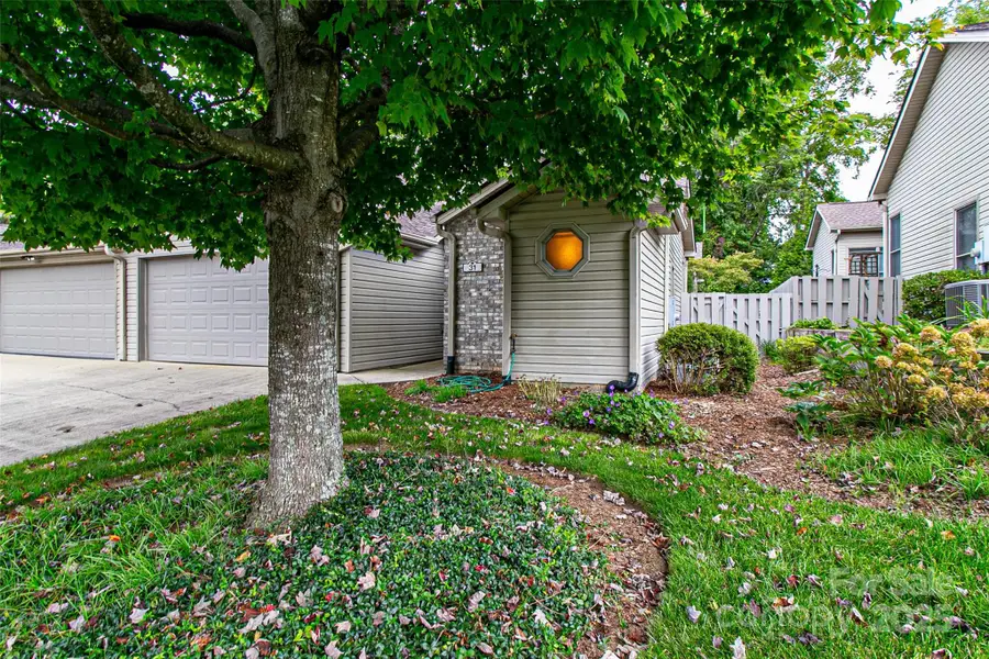 31 Tisha Lane, Hendersonville, NC 28739 - Image #3