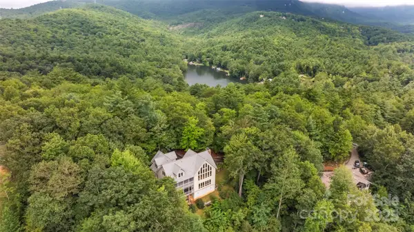 363 Lakeside Drive, Lake Toxaway, NC 28747