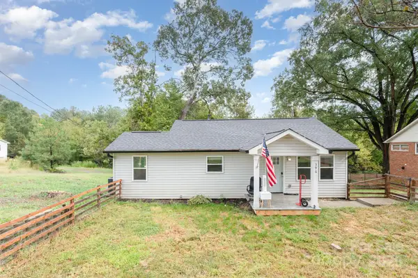 396 Cameron Avenue Ne, Concord, NC 28025