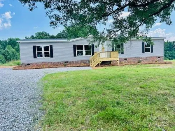 6015 Bridges Street, Catawba, NC 28609