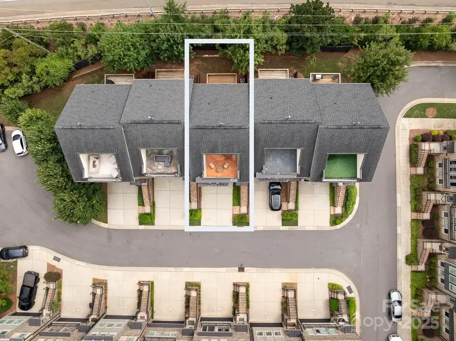 1910 Seegars Place, Charlotte, NC 28204 - Image #3