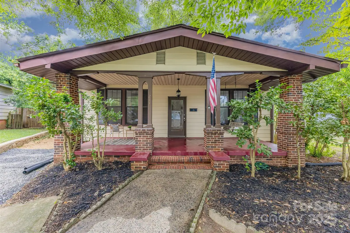 211 W 6th Avenue, Gastonia, NC 28052 - Image #1