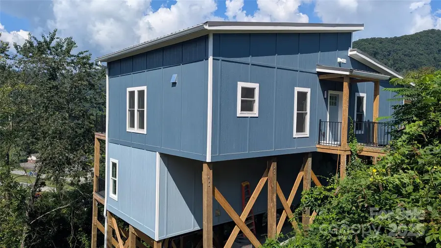 185 Kadire Drive, Waynesville, NC 28785 - Image #3