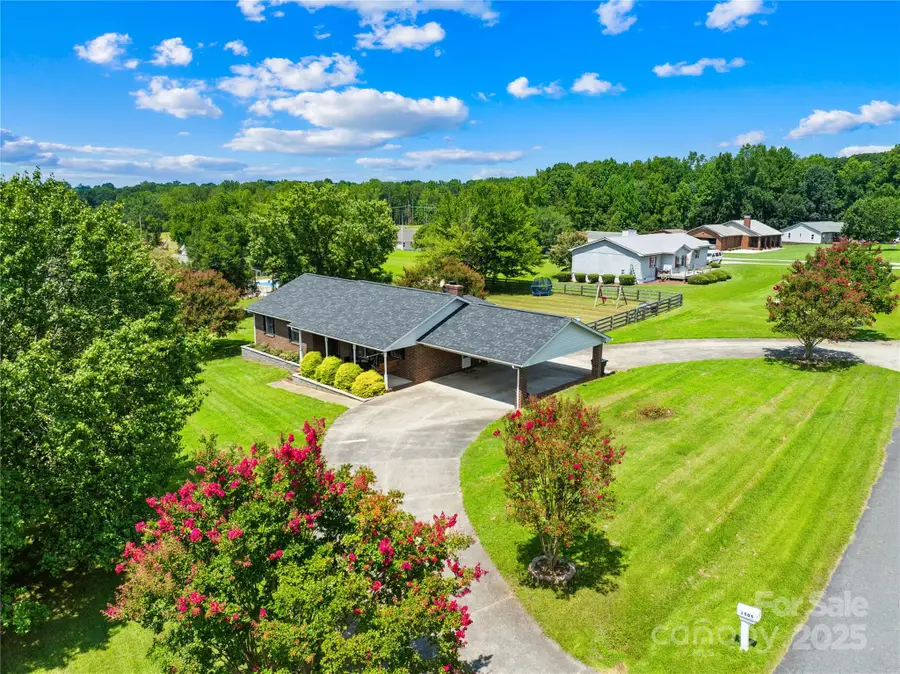 1505 Coddle Creek Highway, Mooresville, NC 28115 - Image #2