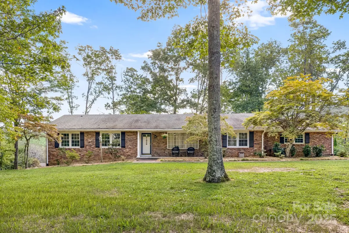 1 Glen Cove Road, Arden, NC 28704 - Image #1