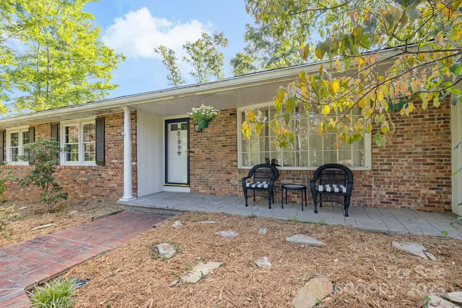 1 Glen Cove Road, Arden, NC 28704 - Image #2