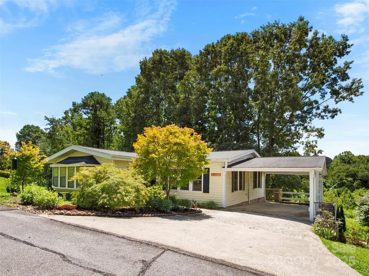 200 Cranbrook Circle, Hendersonville, NC 28792 - Image #1