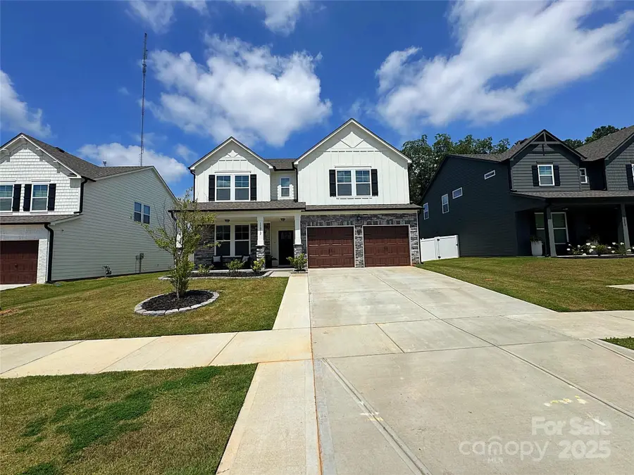 11012 N Commons Drive, Charlotte, NC 28213 - Image #2