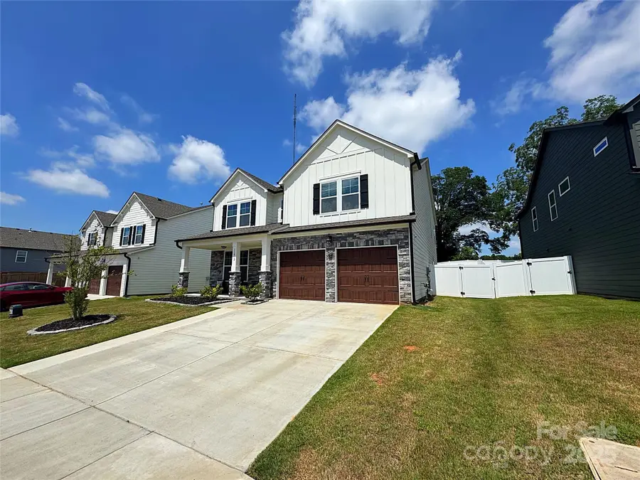 11012 N Commons Drive, Charlotte, NC 28213 - Image #3