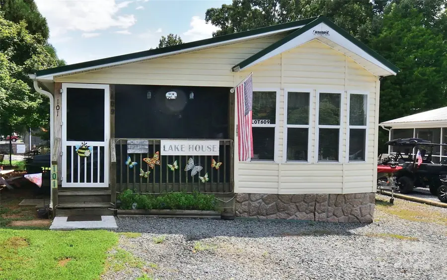 101 Hummingbird Circle, New London, NC 28127 - Image #2