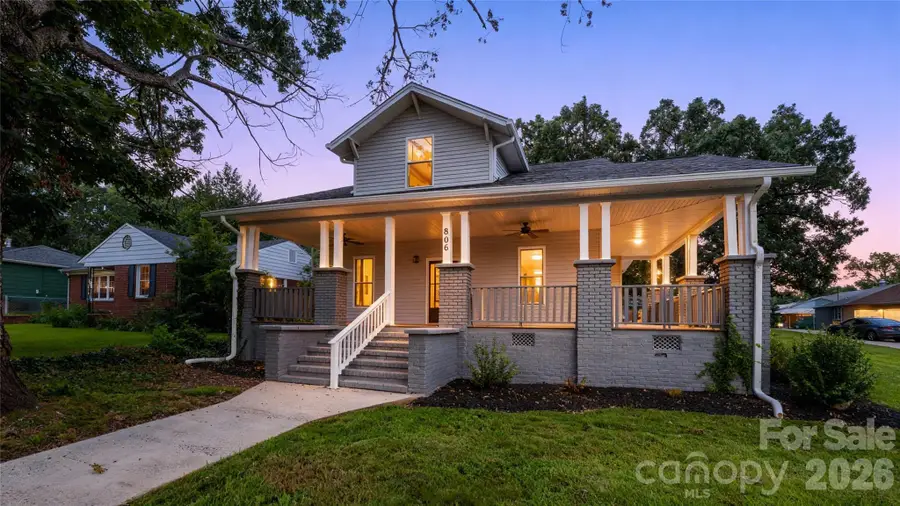 806 4th Street Drive Nw, Hickory, NC 28601 - #2