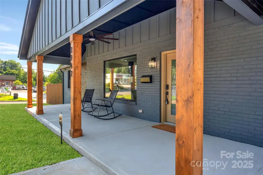 3942 Mcmillan Street, Charlotte, NC 28205 - Image #2