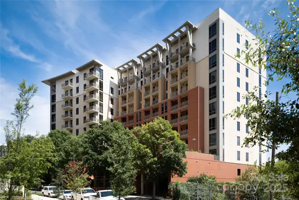 701 Royal Court #1008, Charlotte, NC 28202