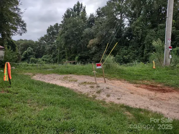 335 Southfork Meadows Road, Gastonia, NC 28052