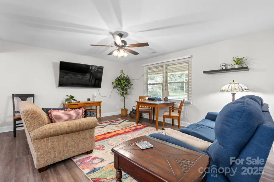 848 7th Street Se, Hickory, NC 28602 - Image #3