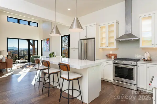 608 Storybook Villas Trail, Asheville, NC 28804