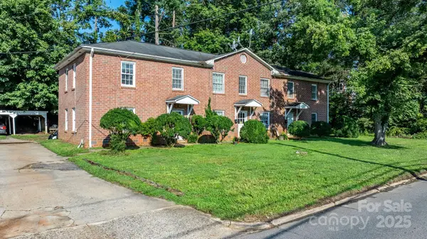 406-408 Burkemont Avenue, Morganton, NC 28655