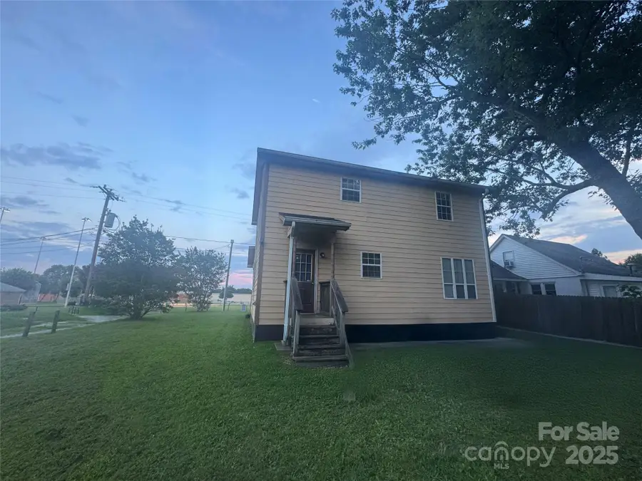 305 Mobley Street, Clover, SC 29710 - Image #3