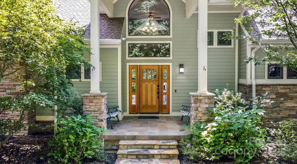 301 Gateway Drive, Hendersonville, NC 28739 - Image #1