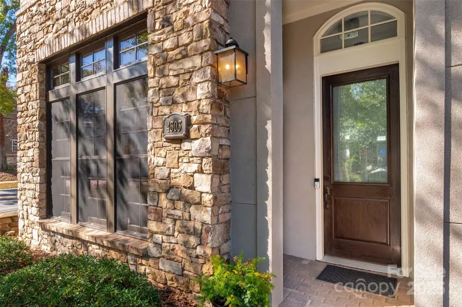 4303 Calvet Court, Charlotte, NC 28210 - Image #2
