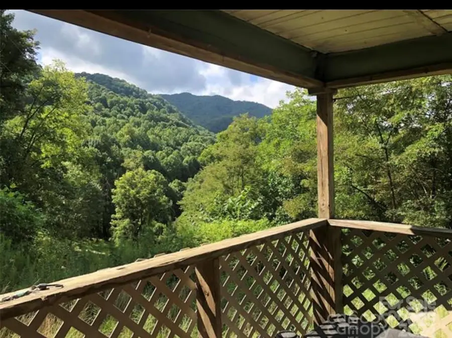 108 Lanning Road, Clyde, NC 28721 - Image #3