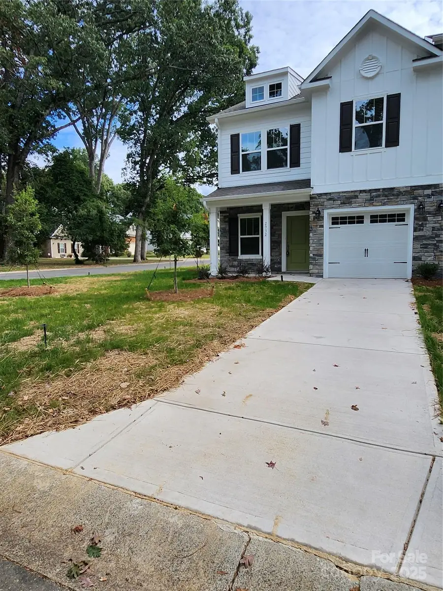 2028 Mandarin Boulevard, Charlotte, NC 28205 - Image #3