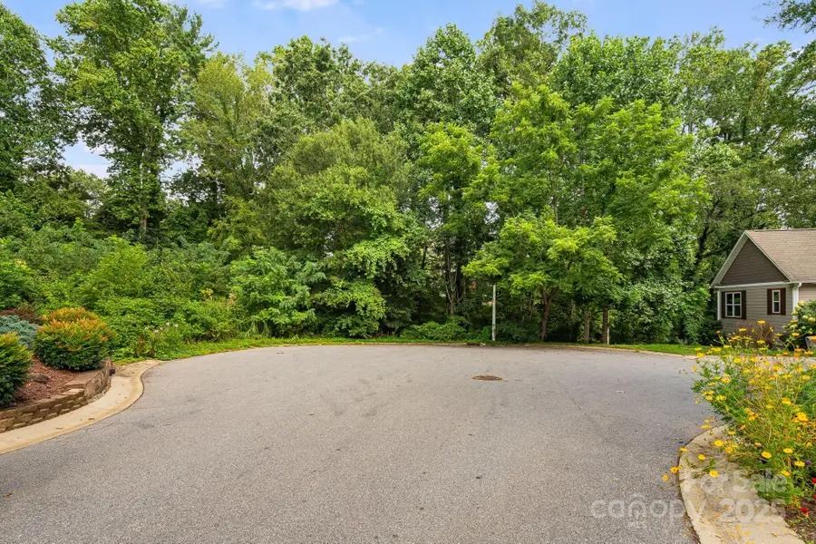 14 Catalina Court, Asheville, NC 28806 - Image #2