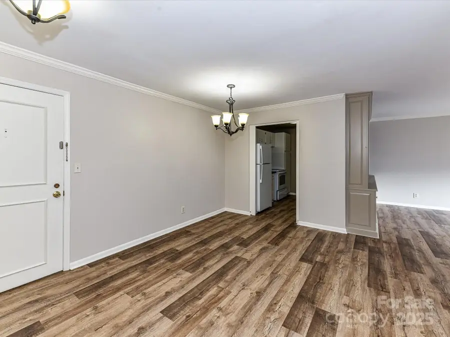 1323 Queens Road #308, Charlotte, NC 28207 - Image #2
