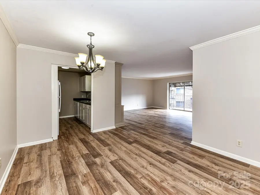 1323 Queens Road #308, Charlotte, NC 28207 - Image #3