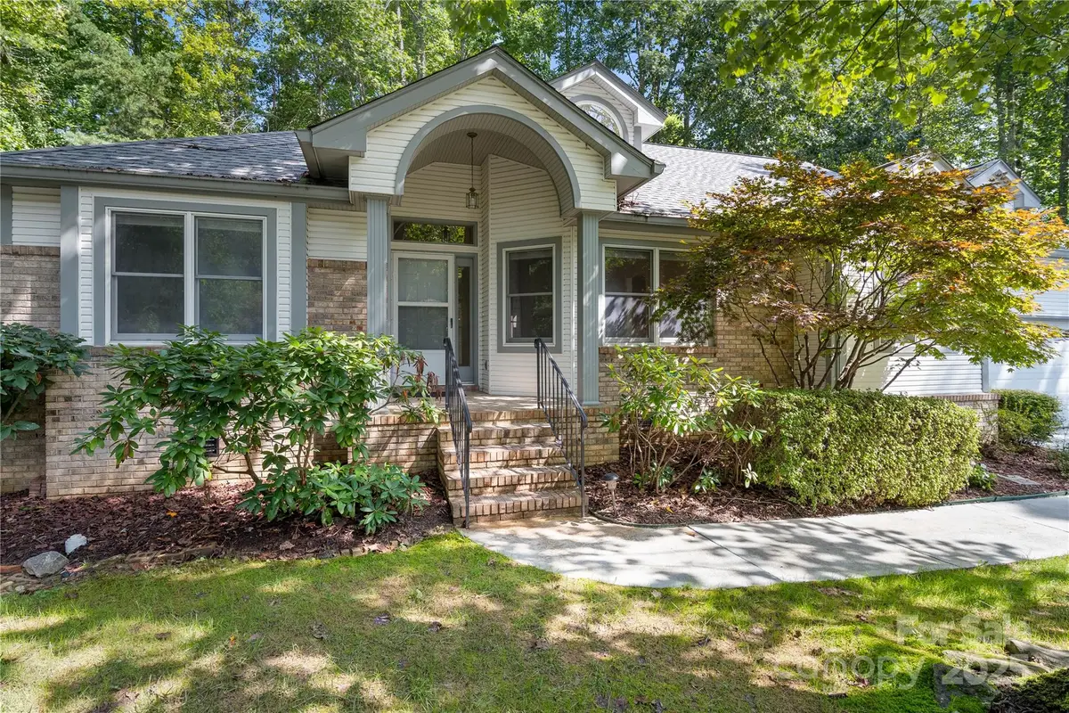 131 Jenny Lind Drive, Hendersonville, NC 28791 - Image #1