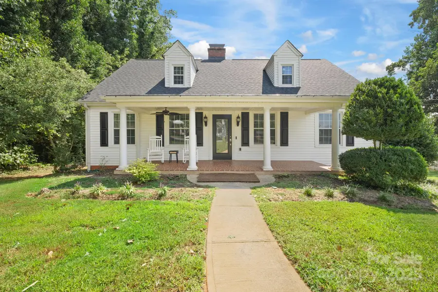 7 Forest Avenue, Granite Falls, NC 28630 - Image #3