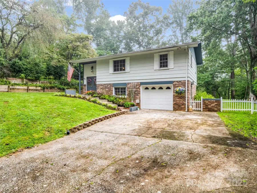 66 Barberry Heights Drive, Brevard, NC 28712 - Image #3