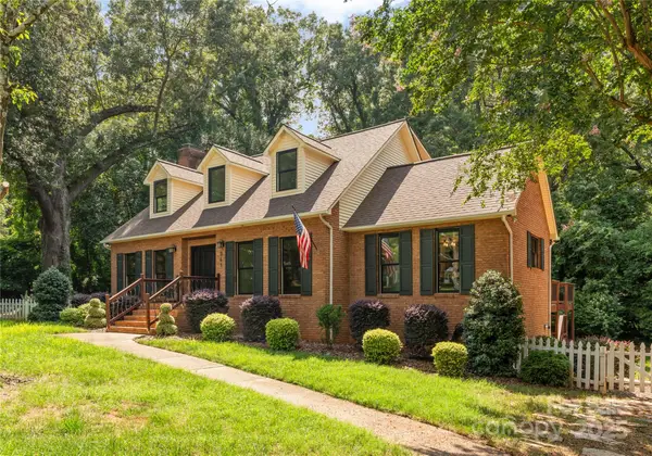 341 N Mulberry Street, Statesville, NC 28677