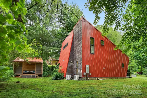 450 Lakey Gap Road, Black Mountain, NC 28711