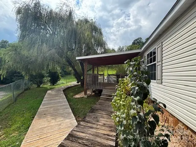 66 Scenic Drive, Bryson City, NC 28713 - Image #2