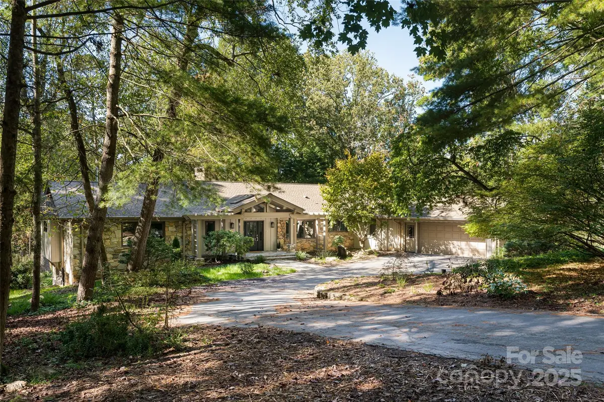 5 Holly Hill Road, Asheville, NC 28803 - Image #1