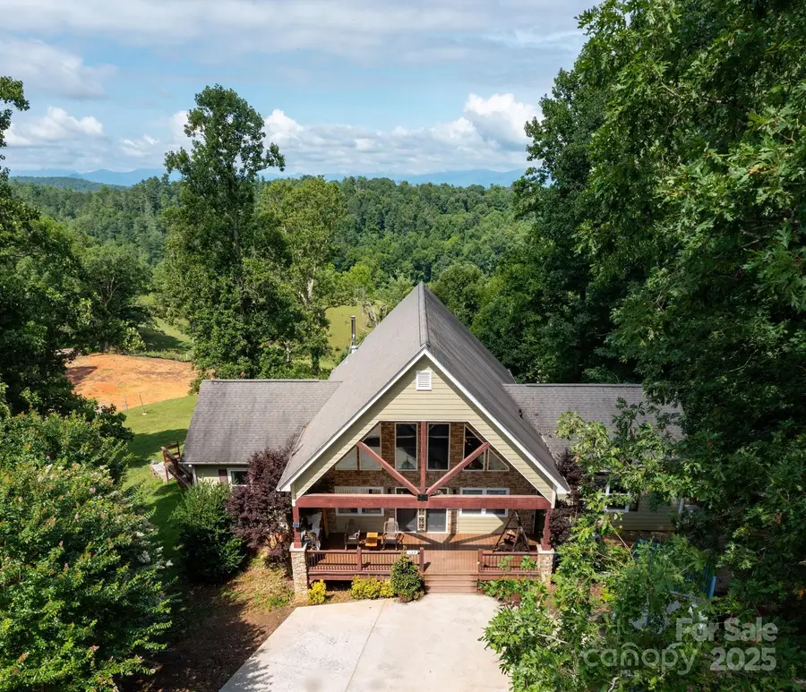 127 Deer Hill Lane, Weaverville, NC 28787 - Image #3
