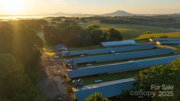 167 Buck Hollow Trail, Ararat, NC 27007