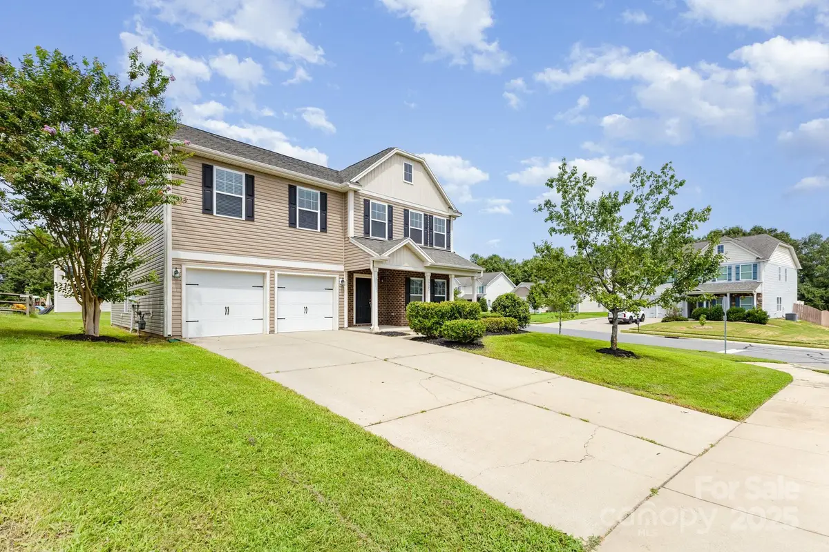 3225 Saddlebrook Drive, Midland, NC 28107 - Image #1