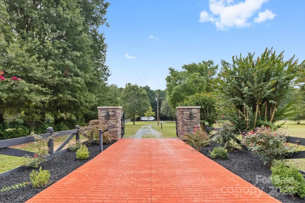 6413 Hwy 75 Highway, Mineral Springs, NC 28108 - Image #1