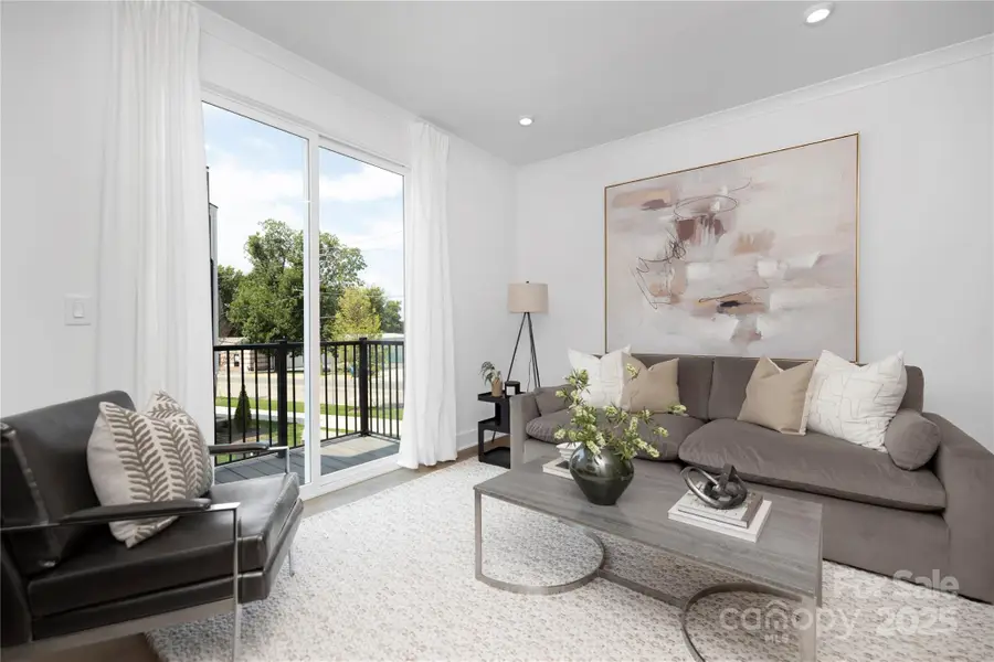 3610 S Tryon Street #17, Charlotte, NC 28217 - Image #2