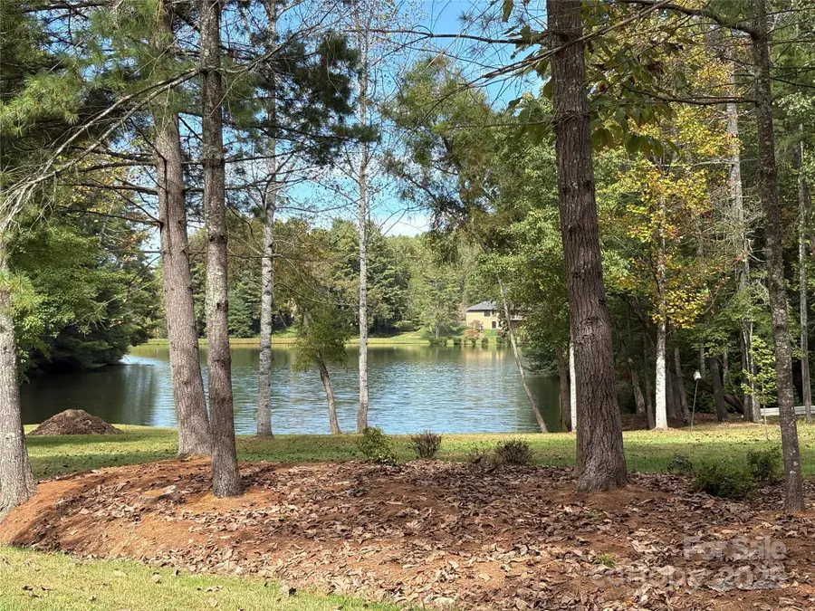 27 Mountain Lake Drive, Hendersonville, NC 28739 - Image #2