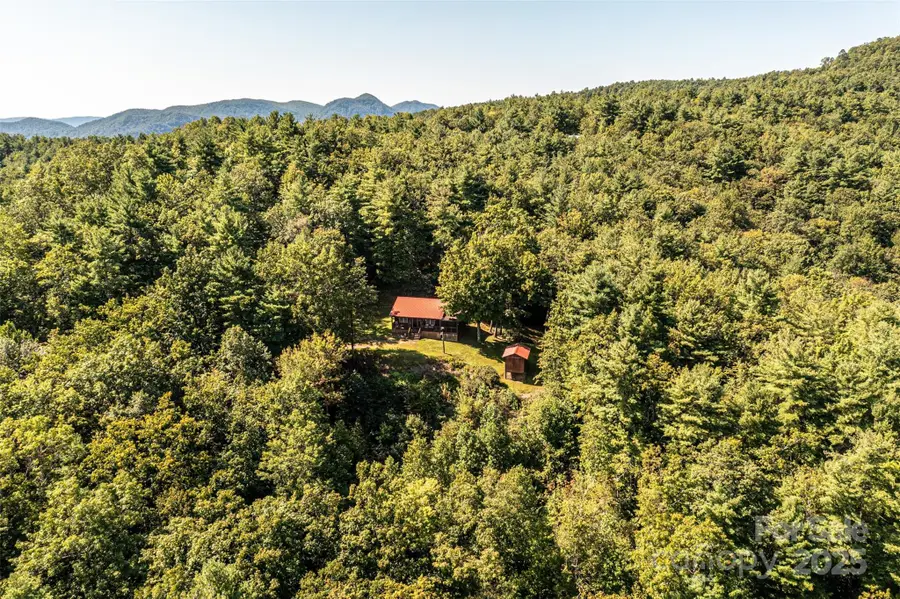 805 Deer Crossing Lane, Lenoir, NC 28645 - Image #2