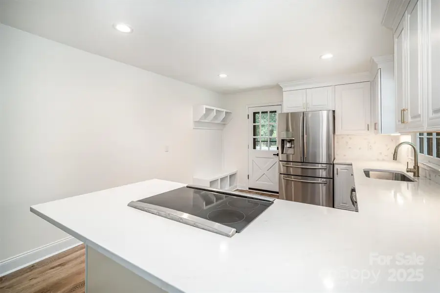 17700 Mckee Road, Charlotte, NC 28278 - Image #3