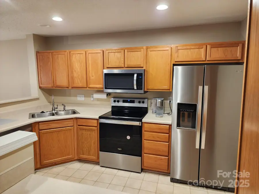 490 Robin Reed Court, Pineville, NC 28134 - Image #2